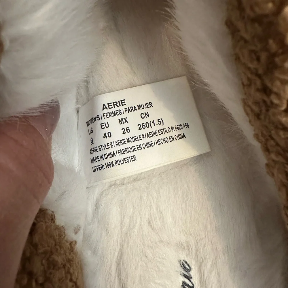 Aerie, Cozy Heart Pattern Slippers - Picture 5 of 5